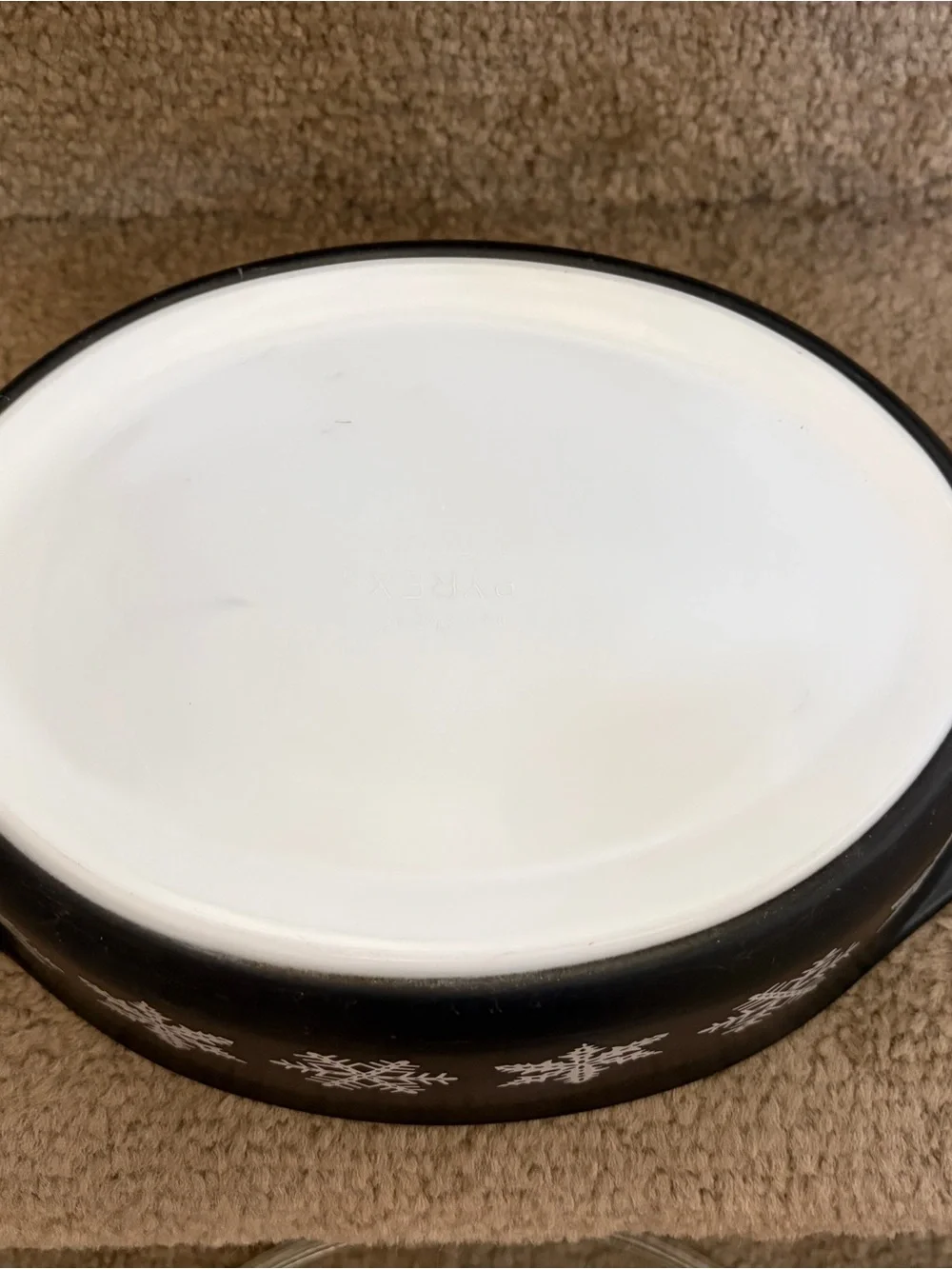 Pyrex Black Snowflake Casserole 045 with Clear Lid